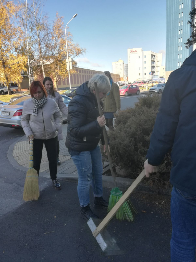 Субботник2.jpg Субботник2.jpg