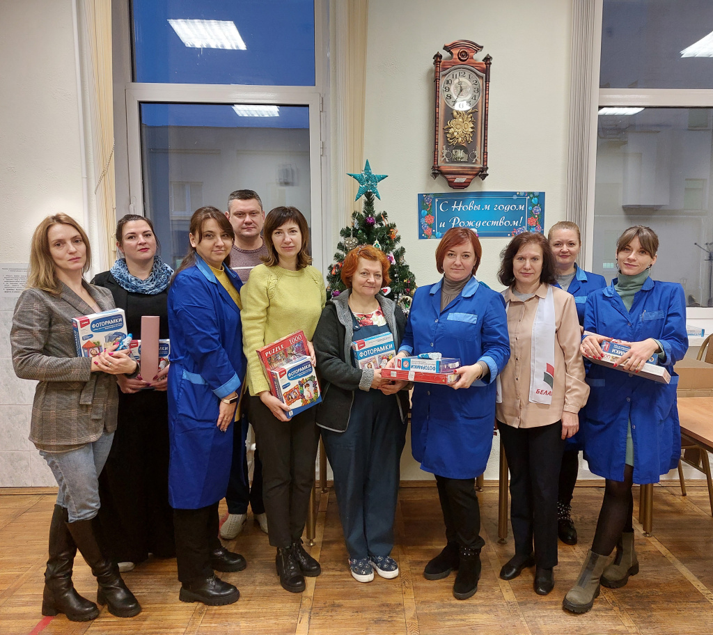 Новогодняя игрушка (1).jpg Новогодняя игрушка (1).jpg