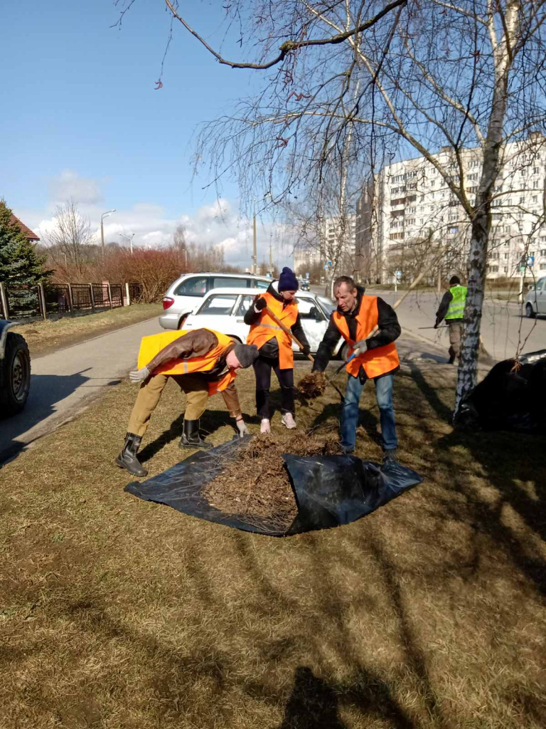 Субботник 22.04 (2).jpg Субботник 22.04 (2).jpg