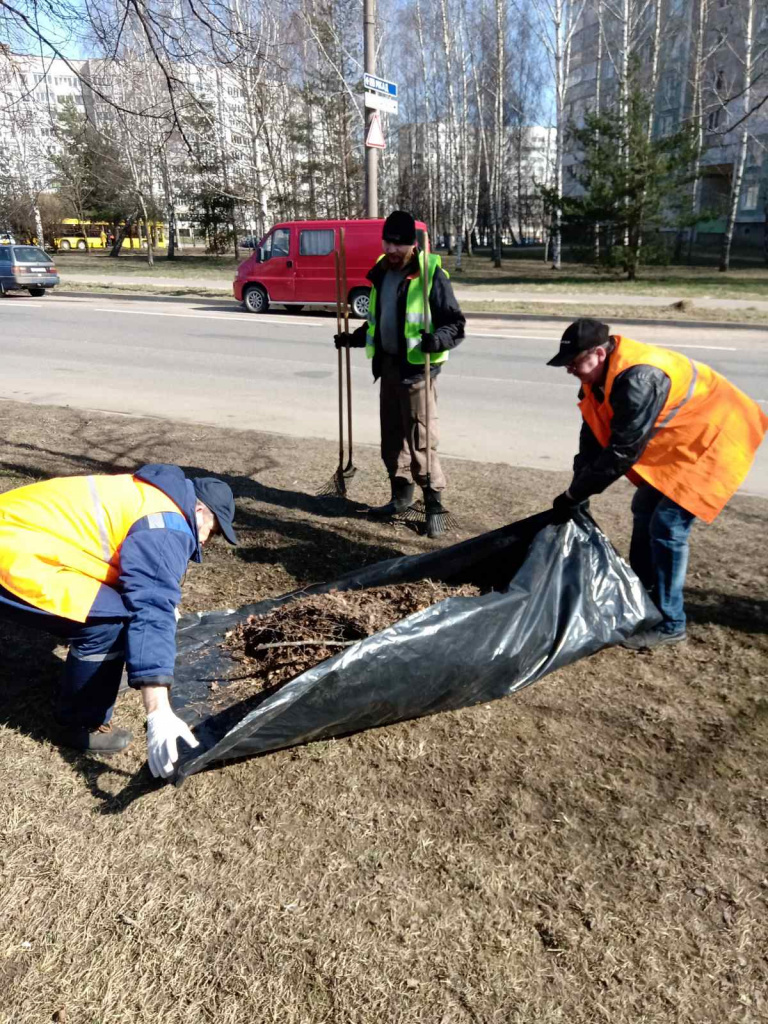 Субботник 22.04 (1).jpg Субботник 22.04 (1).jpg